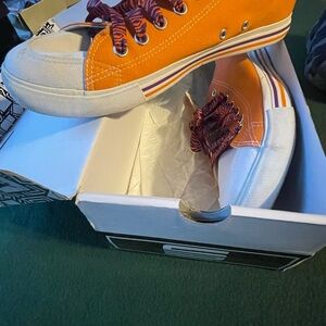 SKICKS Mens Clemson Sneakers